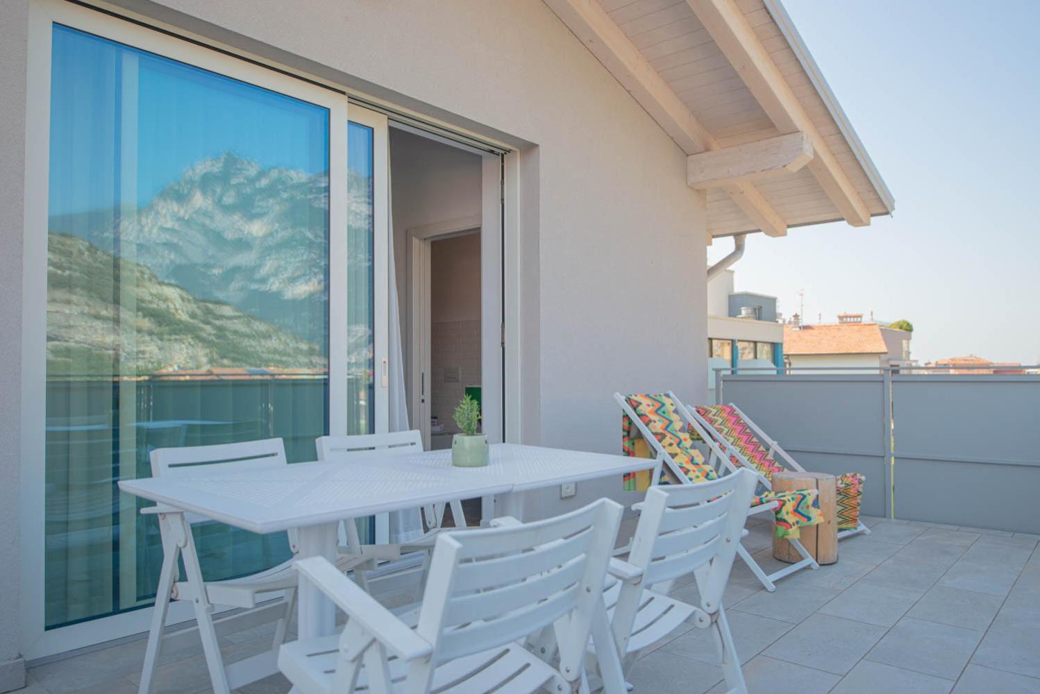 Glocal Torbole Hotell Torbole Sul Garda Exteriör bild